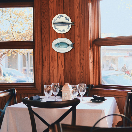 Alaccia/Haring op wit met blauwe details op decoratief bord, 21cm