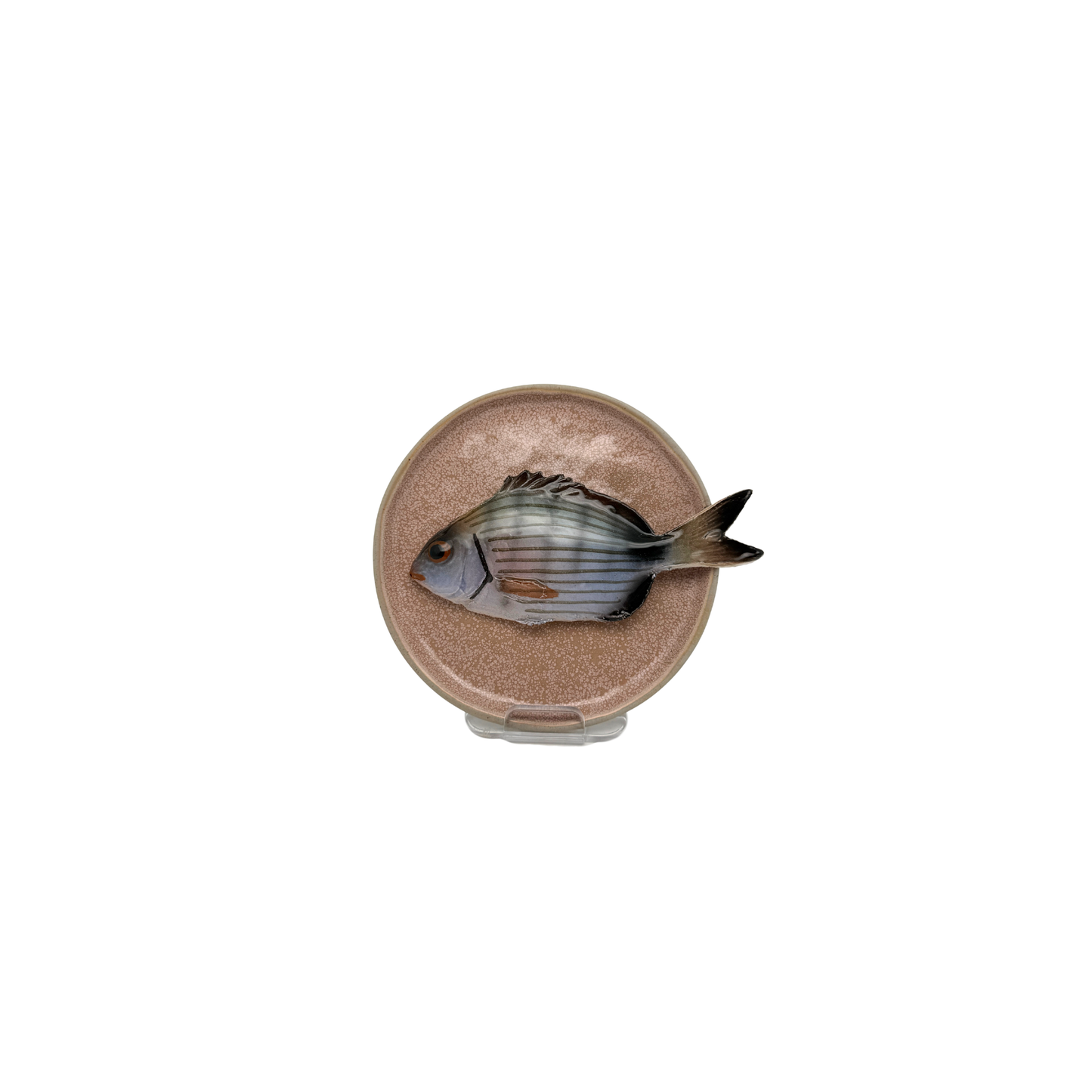 Sarago piccolo op roze bewerkt bordje, 12 cm rond