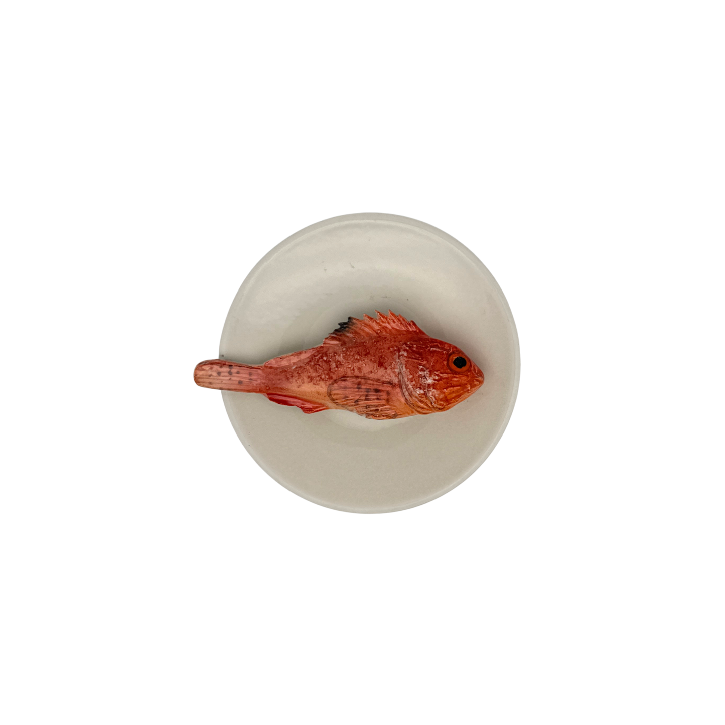 Scorfano op beige bord met lichte rand, 15 cm