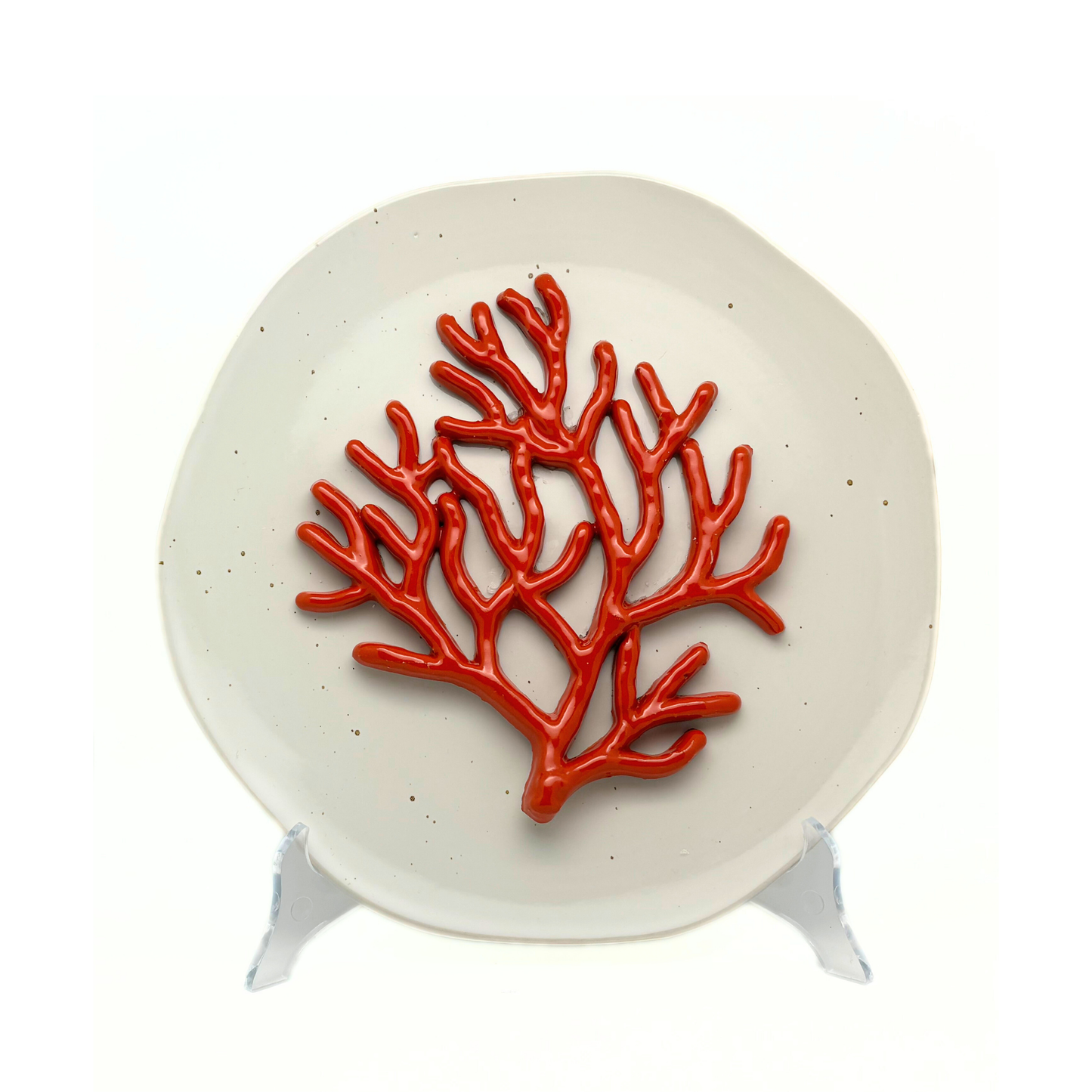 Koraal medio op kiezel grijs hoekig bord, 26 cm