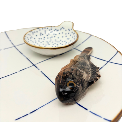 Scorfano Marrone Borrelbord met dipbakje - blauw-wit ruit 26cm