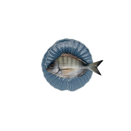 Sarago medio op blauw bladvormig bord, 16cm