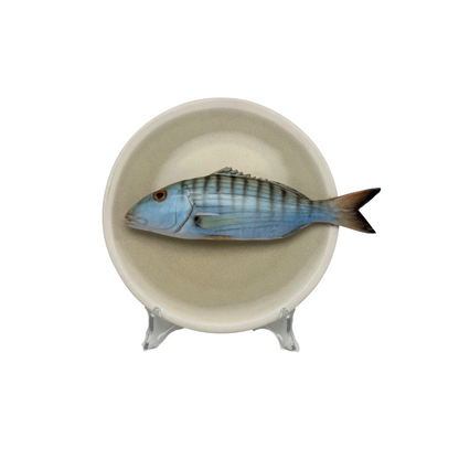 Marmora op een zandkleur bord, 20cm rond