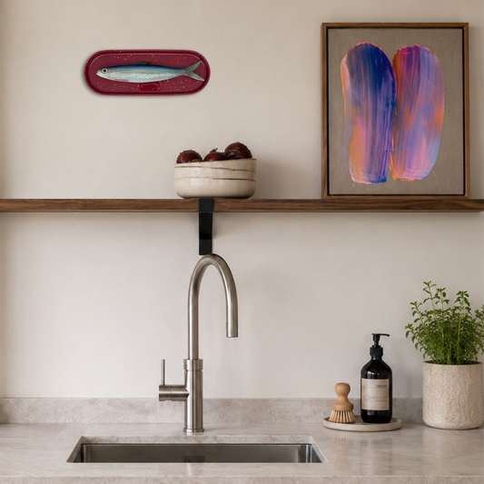 Alaccia/Haring op langwerpig ovaal burgundy, spikkel bord, 28x10cm