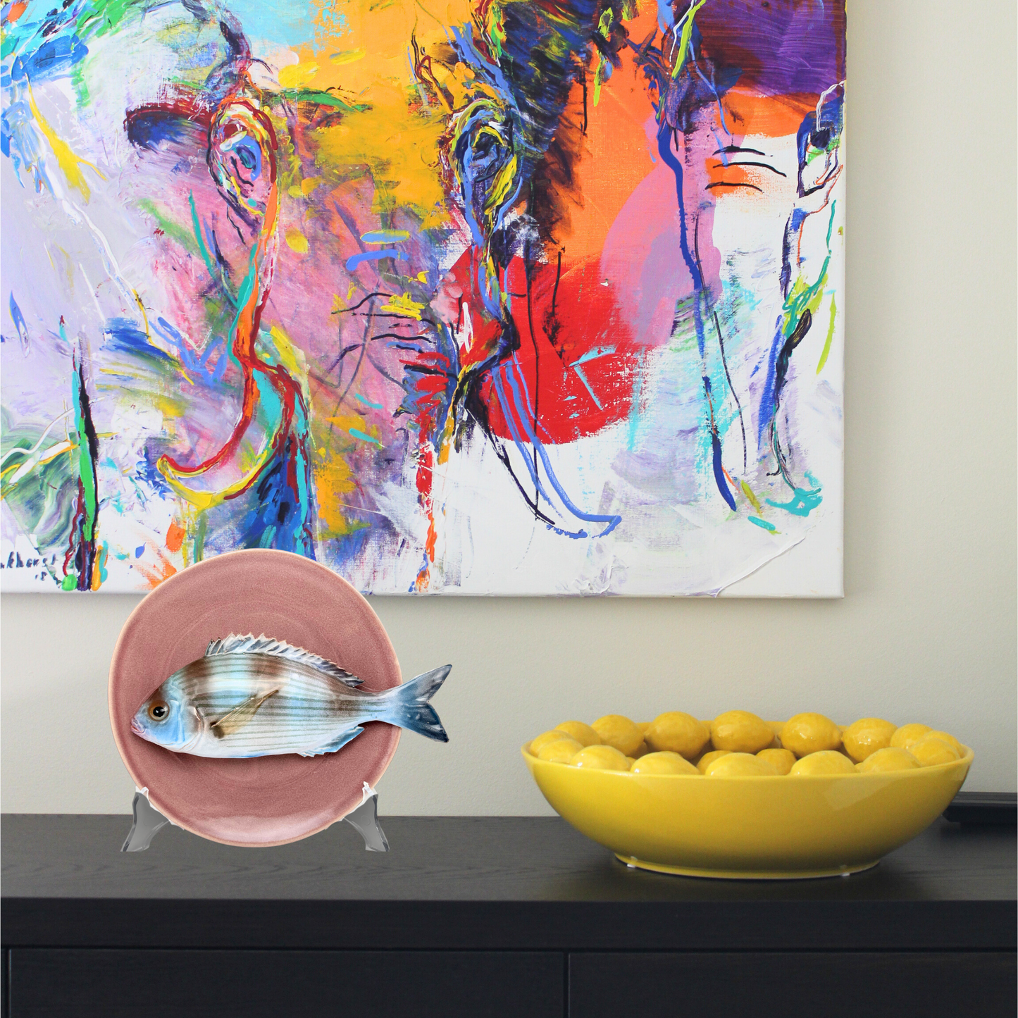 Tanuta op lila/aubergine kleur bord, 22 cm rond