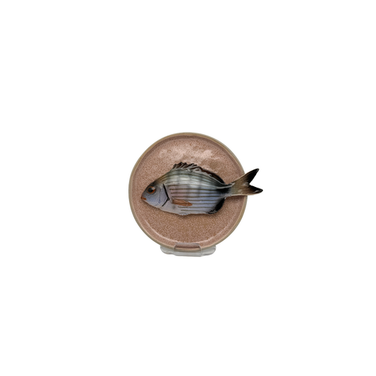 Sarago piccolo op roze bewerkt bordje, 12 cm rond