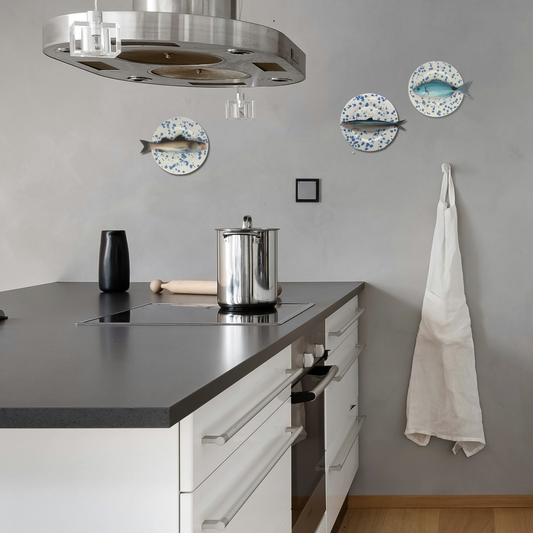 Alaccia/Haring op wit met blauwe verfspatten bord, 22 cm