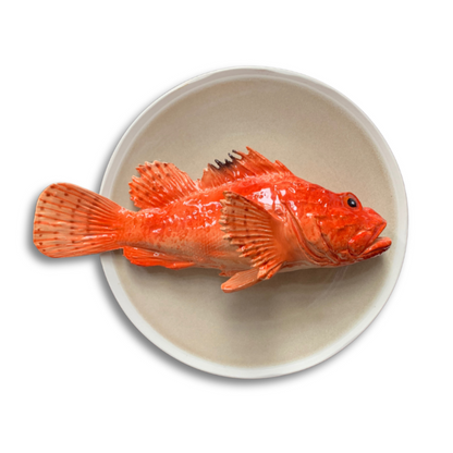 Cipolla op een zandkleur bord, 27cm rond