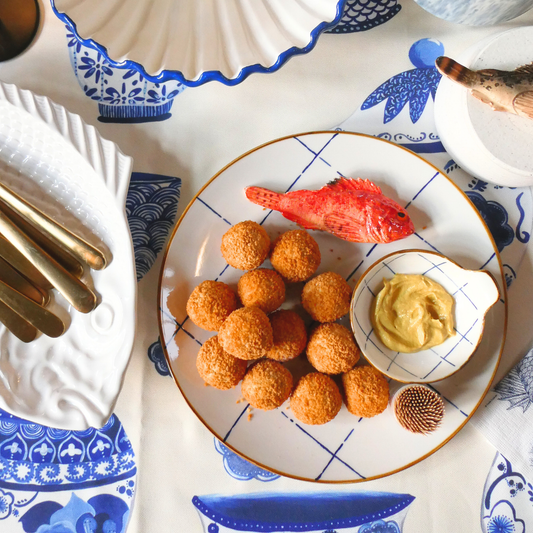 Scorfano Borrelbord met dipbakje - blauw-wit ruit 26cm