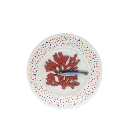 Koraal medio op wit bordje met gekleurde stippen rand, 22 cm