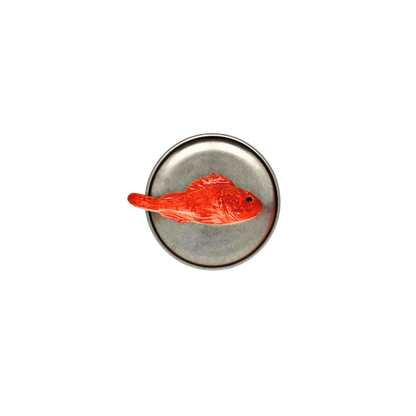 Scorfano op antiek zilver bord, 13.5 cm rond